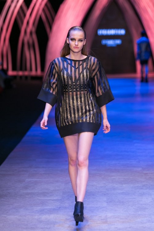 9 xu hướng gây "thổn thức" tại sàn diễn VIFW 2015