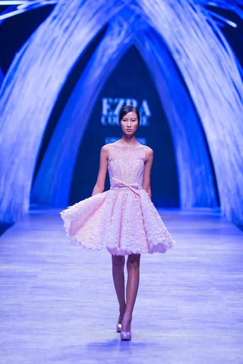 9 xu hướng gây "thổn thức" tại sàn diễn VIFW 2015