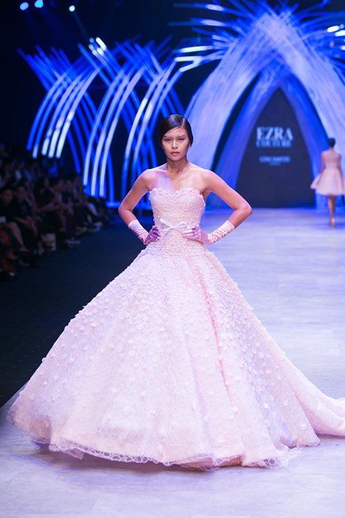 9 xu hướng gây "thổn thức" tại sàn diễn VIFW 2015