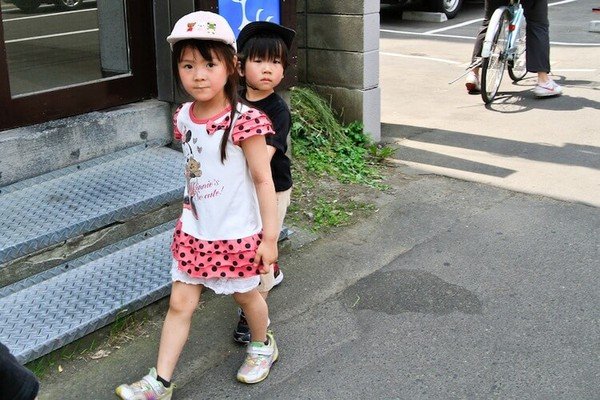 Cách mẹ Nhật dạy con tự đi học 1 mình từ khi còn nhỏ
