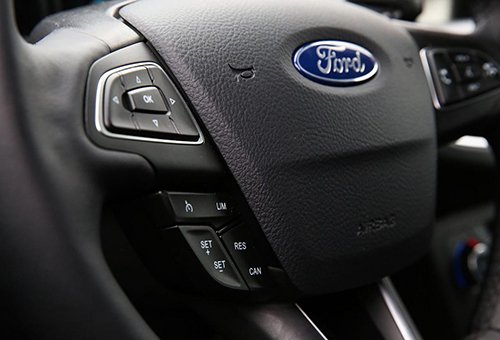 Khám phá Ford Focus mới 2015 tại VMS
