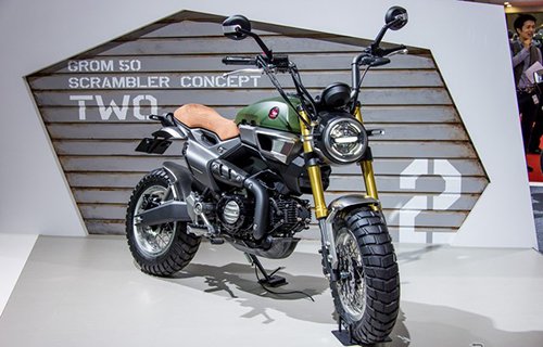 Cận cảnh cặp đôi Honda Grom 50 Scrambler siêu đáng yêu