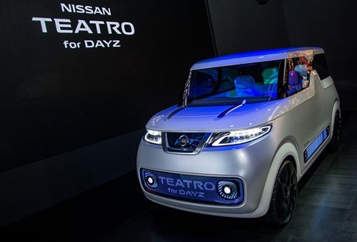 Nissan Teatro For Dayz: Lạ từ tên đến công nghệ