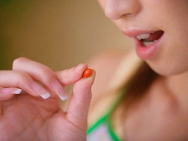 Nguy hiểm tiềm ẩn khi dùng thuốc tránh thai làm đẹp