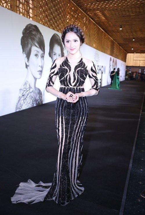 Mỹ nhân Việt xấu, đẹp trên thảm đỏ Lynk Fashion Show 2015