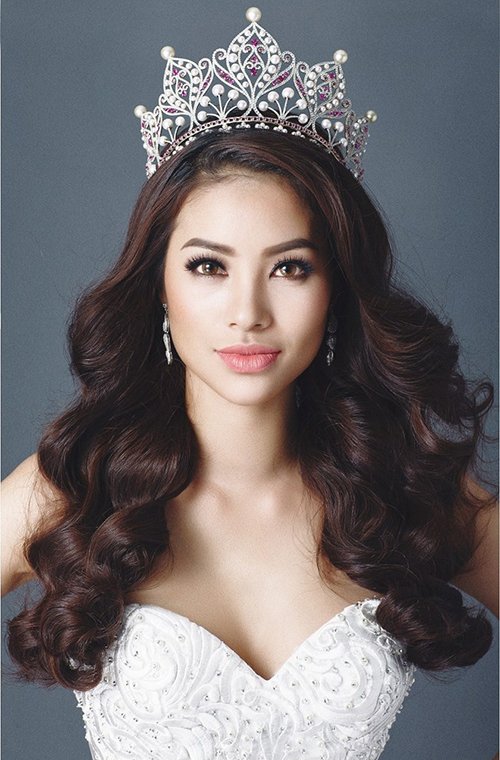 Phạm Hương chính thức đại diện Việt Nam dự thi Hoa hậu Hoàn vũ 2015