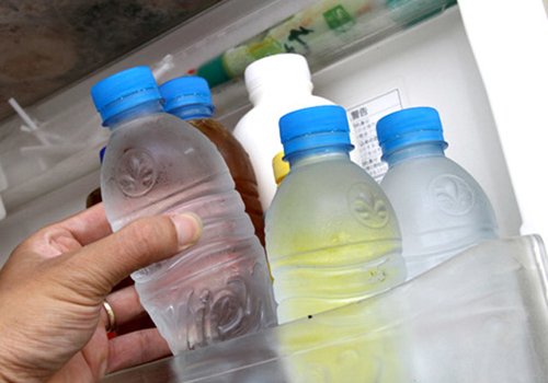 Cảnh báo: nguy cơ ngộ độc từ việc dùng tủ lạnh sai cách