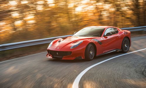 Siêu xe Ferrari F12tdf đã “cháy hàng” sau hơn 1 tháng ra mắt