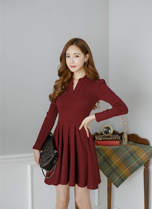 Váy liền phong cách Hàn "ăn gian tuổi" cho quý cô công sở