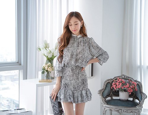 Váy liền phong cách Hàn "ăn gian tuổi" cho quý cô công sở