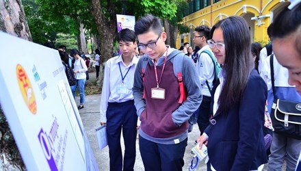 Gần 2.000 thí sinh tham dự kỳ thi Olympic tiếng Anh