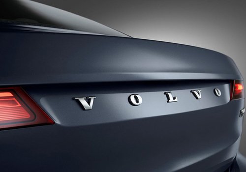 Sedan cao cấp Volvo S90 thế hệ mới lộ diện sớm