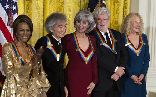 Tổng thống Obama ca ngợi 5 nghệ sỹ có đóng góp lớn cho nghệ thuật
