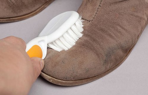 Cẩm nang bảo quản, làm sạch giày da lộn từ A-Z