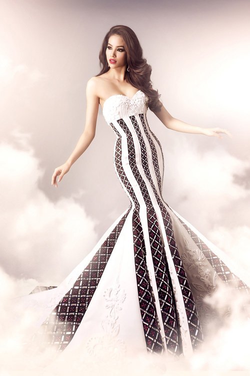 Ngắm 2 bộ váy dạ hội tuyệt đẹp của Phạm Hương tại Miss Universe