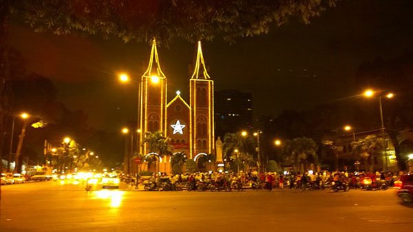 Những địa điểm đi chơi Noel ở TP HCM
