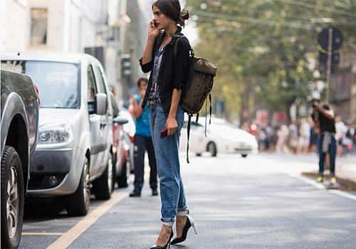 7 cách kết hợp quần jeans với giày cao gót