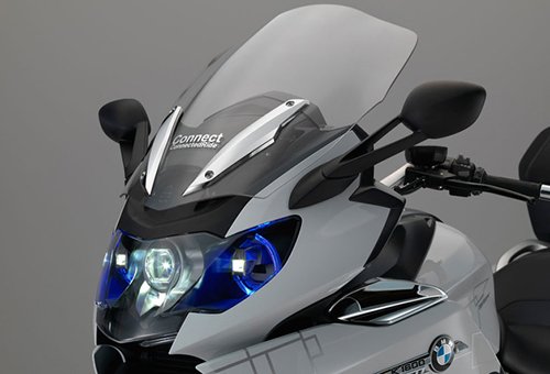 BMW K1600 GTL được trang bị đèn pha laser như i8