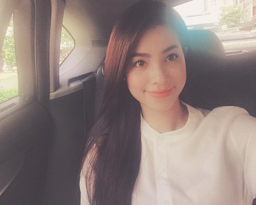 Ngắm gu thời trang của Phạm Hương sau khi trở về từ HHHV 2015