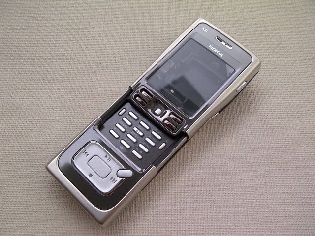 Bạn còn nhớ hay không 11 mẫu điện thoại hoàng kim của Nokia?