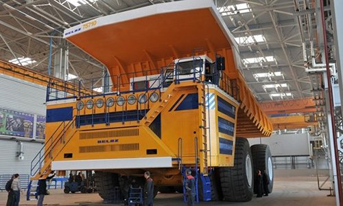 Chạy thử nghiệm xe trọng tải 90 tấn động cơ điện tại mỏ than
