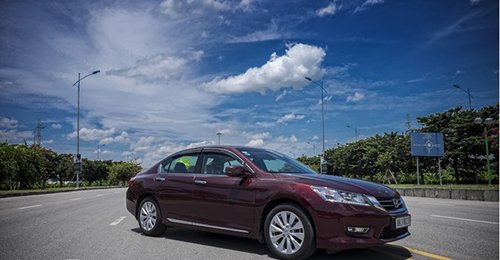 8 xe có doanh số bán thấp nhất tại Việt Nam trong năm 2015