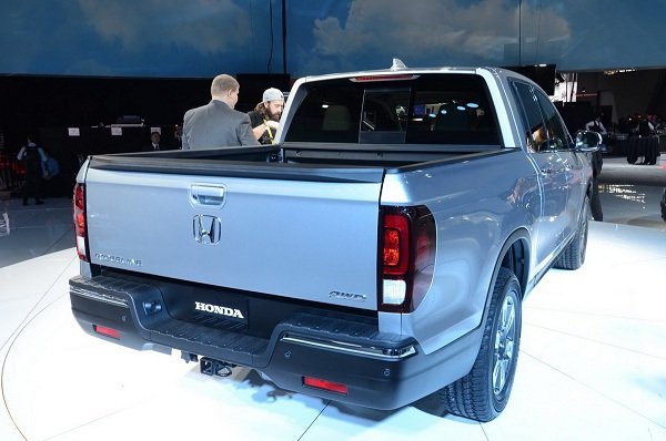 Xe bán tải mới của Honda ra mắt tại triển lãm Detroit
