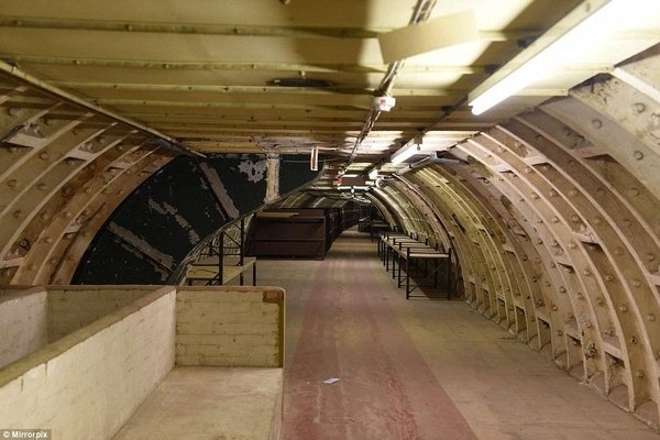 Hé lộ "đường hầm chiến tranh" bí mật ở London