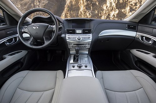 Infiniti Q70 2016 công bố giá bán