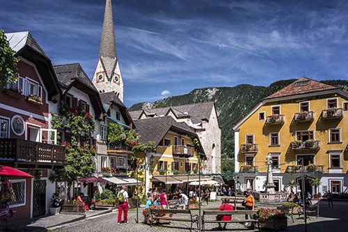 Hallstatt - Làng say sưa ngủ giữa sương khói Alps