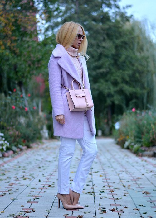 Xuống phố cuối tuần với váy áo rực rỡ sắc màu như fashionista