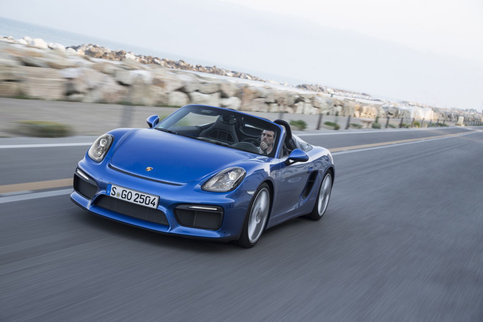 Porsche ra mắt dòng xe roadster công suất 35 mã lực