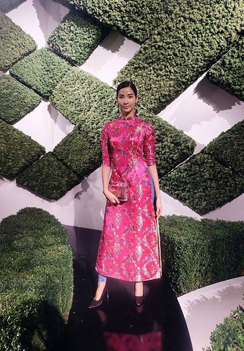 Áo váy gấm - Item đang khiến người đẹp Việt "chết mê chết mệt"