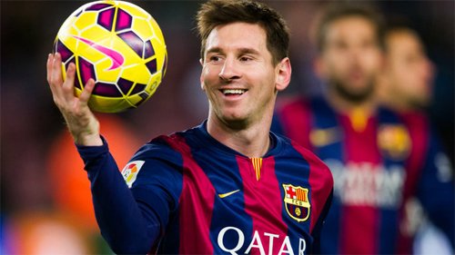 Messi bị chỉ trích, Ronaldo tức giận bỏ dở họp báo
