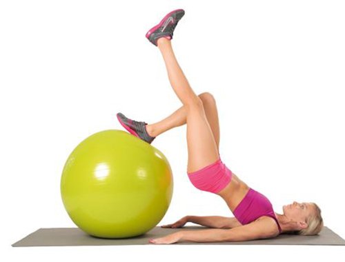 Bài tập thể dục tại nhà để vòng 3 săn chắc