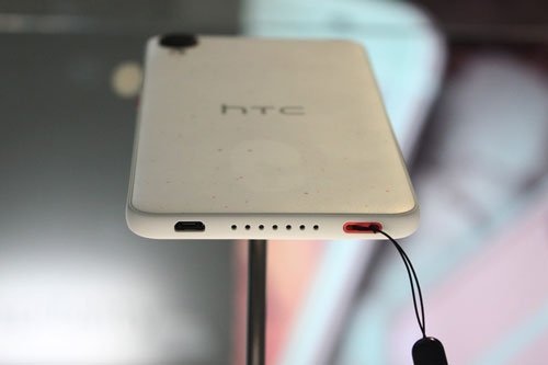 Cận cảnh smartphone tầm trung vừa được HTC trình làng