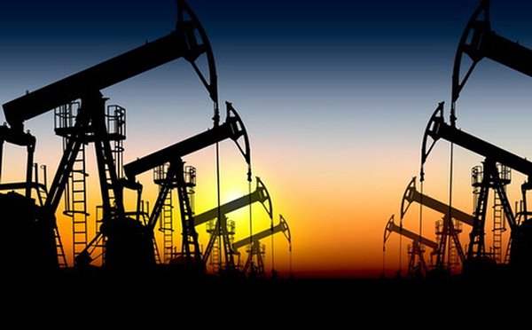 Giá dầu tiếp tục giảm sâu
