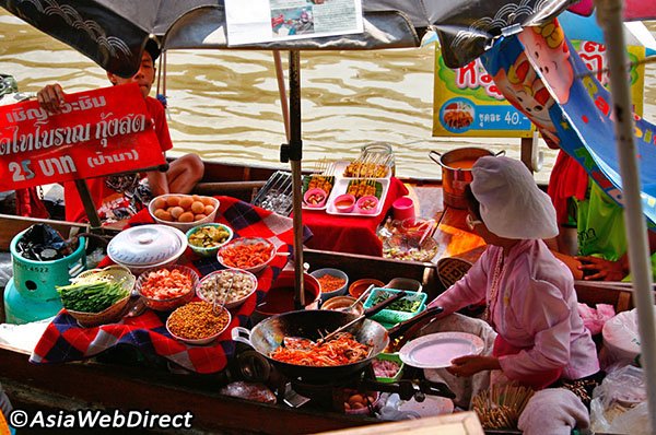 Khám phá chợ nổi Amphawa Bangkok