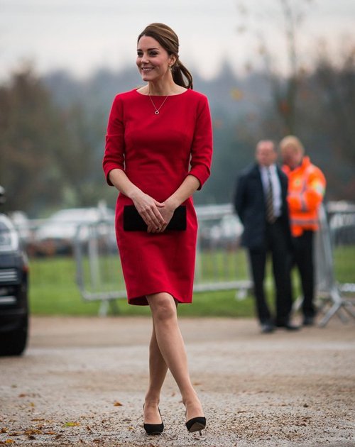 15 mẫu váy thanh lịch chứng tỏ đẳng cấp của Kate Middleton