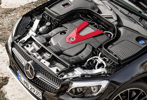 Mercedes-AMG GLC43 - Crossover sang trọng và mạnh mẽ
