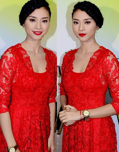 Đầm ren gam đỏ gợi cảm, nâng tầm đẳng cấp mỹ nhân Việt