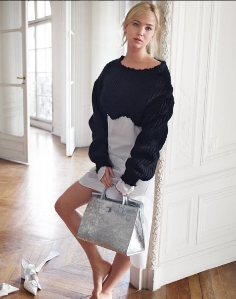 Tóc Tiên đụng túi 75 triệu với "thần tiên tỷ tỷ" Lưu Diệc Phi