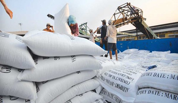 Xuất khẩu gạo quý 1 tăng trên 40% cả về khối lượng và giá trị