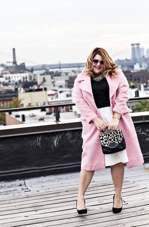 Gợi ý chọn màu sắc, họa tiết trang phục phù hợp cho nàng mũm mĩm