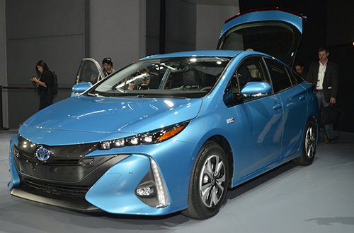 Toyota Prius Prime mới sẽ là chiếc plug-in hybrid tiết kiệm nhiên liệu nhất thế giới?
