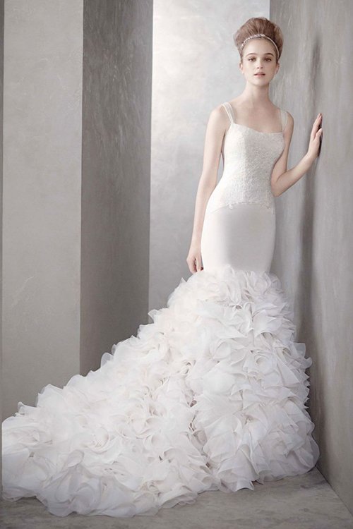 Mẫu váy cưới 3D "làm mưa làm gió" trong mùa cưới