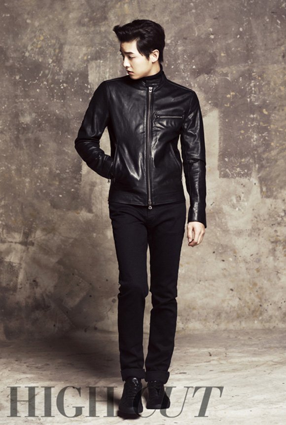 Fan sốt rần rần với phong cách thời trang của đại úy Song Joong Ki