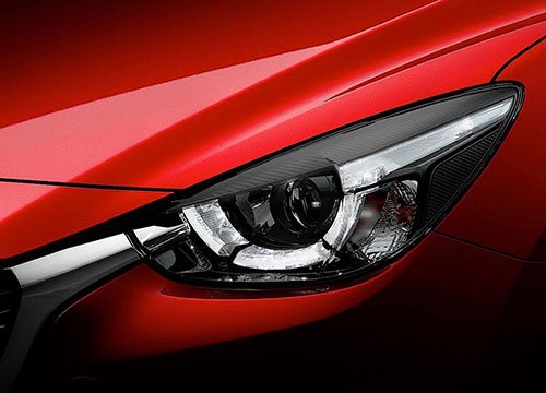 Điểm danh những mẫu xe hơi 2016 sở hữu thiết kế đèn pha ấn tượng nhất.