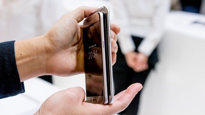 Galaxy S7 thành công rực rỡ nhờ iPhone 6S