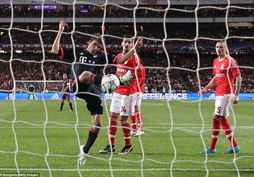 Cận cảnh Bayern vào bán kết sau màn rượt đuổi tỷ số với Benfica